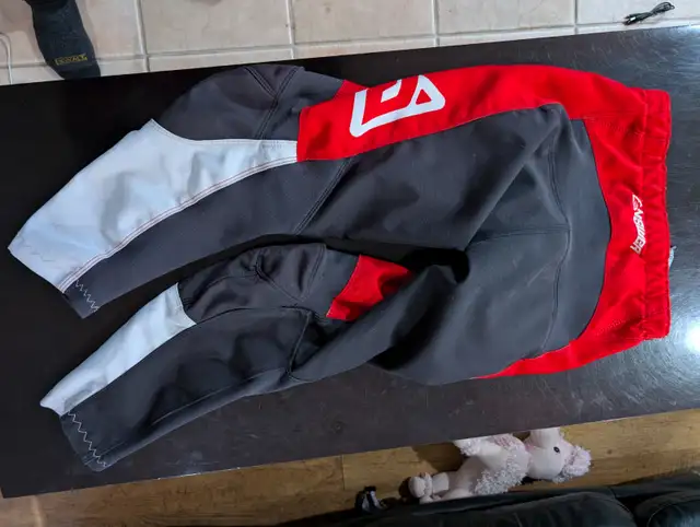 Motocross pants youth size 26 3pairs for sale in Motorcycle Parts & Accessories in Edmonton - Image 8