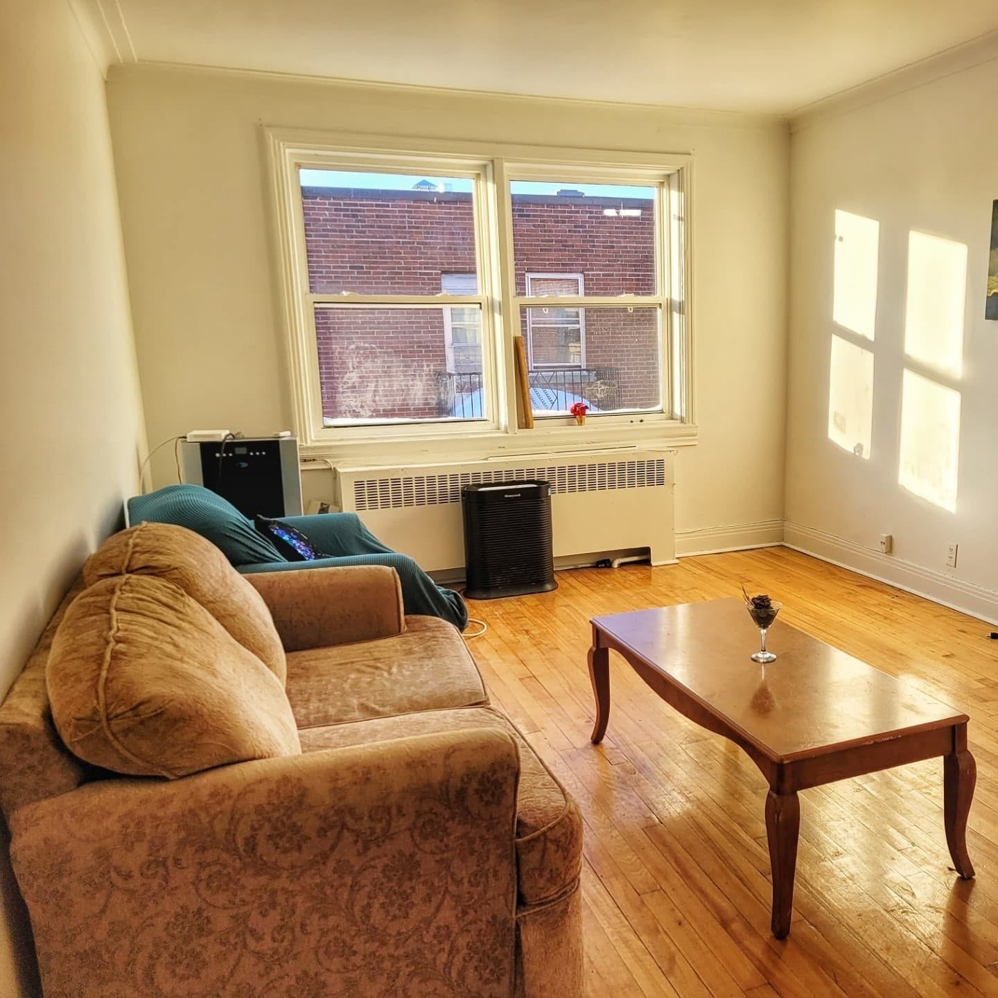 Roommate wanted for a 4 1/2 in NDG next to park — photo 3