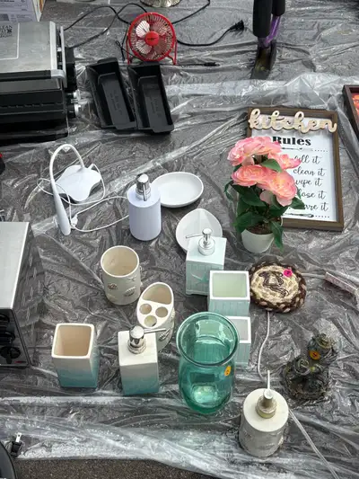 Bunch of bathroom sets for sell for $8-$10 a set, View more