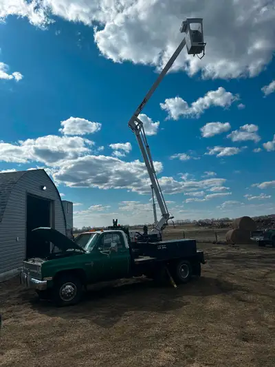 1981 square body bucket truck 35ft boom/bucket , 454 ,4 spd works great phone calls only. Phone call...