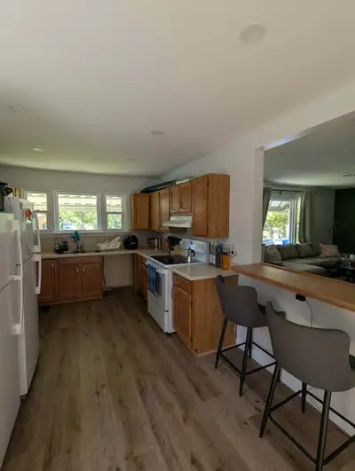 3 rooms for rent close to downtown kitchener- all inclusive