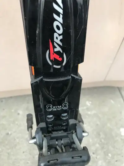 Ski Usagé  /  Used Ski, View more