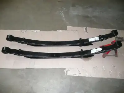 1 set lame suspension Dayton 90-135 neuf(5lames,1500lbs) pour pickup Toyota 4x4 de 1989 à 1994,peut...