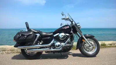 Original mileage,no drops or accidents Windshield+lower deflectors Saddlebags Newer Dunlop E4 tires...