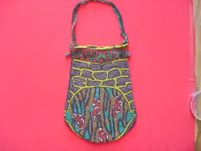 Sac ancien en Perles style Drawstring vintage bag Beads 1930, View more