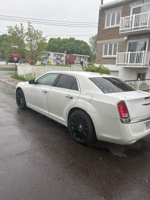 2011 Chrysler 300