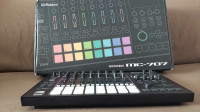 ROLAND MC-707