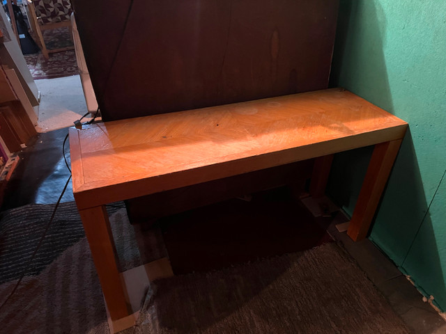 table de salon ou couloir en bois, H2P, prix flexible dans Autres tables  à Ville de Montréal - Image 2