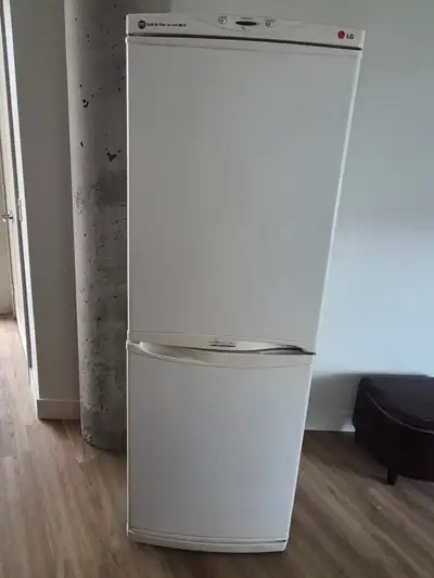 VENTE FRIGO D'OCCASION EN TRES BON ÉTAT, View more