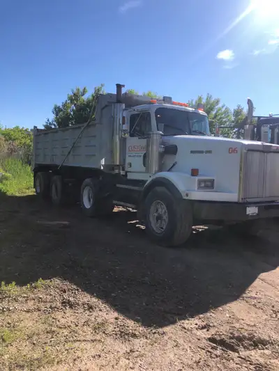 95 western star rebuild engine and transmission 120.000km on it. Just safety this truck is in excell...