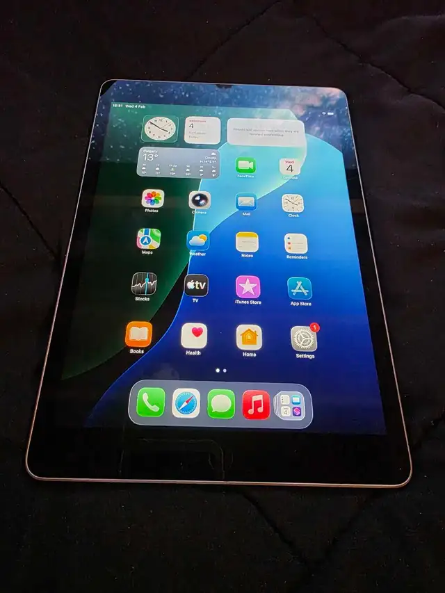Apple iPad generation 965561375150209121