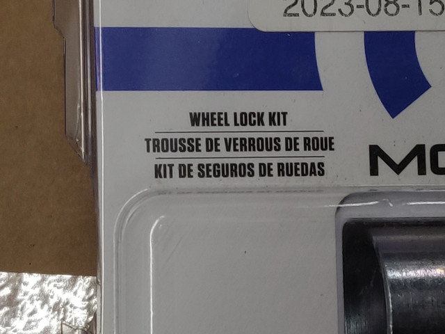 Mopar Wheel Lock Kit for Chrysler Jeep NEW in Other Parts & Accessories in City of Toronto - Image 3