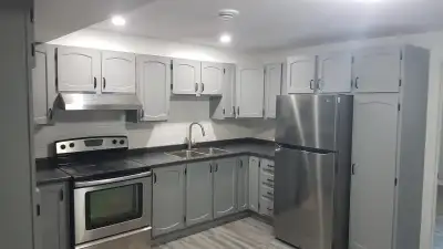 2 bedroom apt in Queenswood height - with BIG kitchen