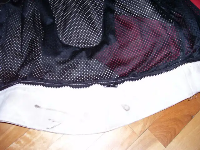 moto manteau de cuir biker leather jacket for race track in Motorcycle Parts & Accessories in City of Montréal - Image 3