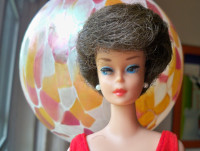 1964-67 "Bubble-Cut" Barbie (0850) Box with Stand (Mattel)
