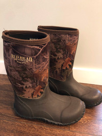 REDHEAD Youth Size 5 Boots