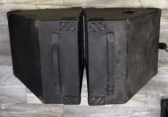 Yorkville YS-112M  Speaker Cabinets in Speakers in Oshawa / Durham Region - Image 7