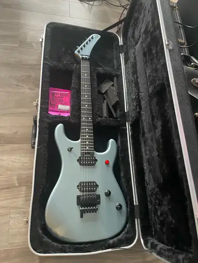 EVH 5150 Standard Ice Blue, View more