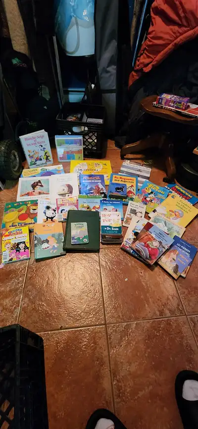 Lot de livres pour enfants, View more