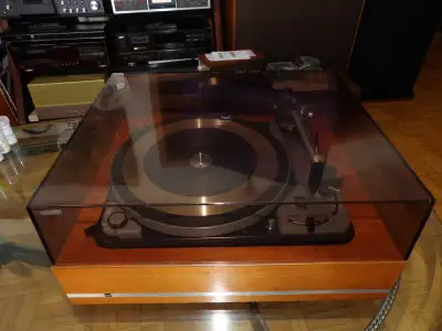 Dual 1019 turntable, CONSIDERING TRADES, View more