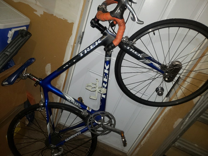 Trek carbon fibre road bike Road Calgary Kijiji