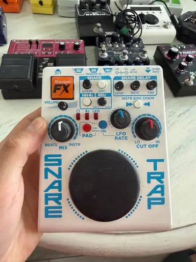 Rainger FX Snare Trap – Drum Machine /  Effects Pedal, View more