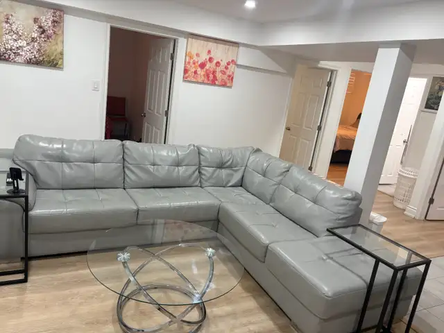 3 Bedroom 2 washroom plus den Basement apartment in Ontario in Canada - Image 3