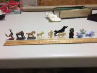 Lot de 11 minuscules figurines