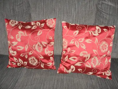 new set of cushions 15" x 16", rust with beige flowers in excellent condition (in Dartmouth)