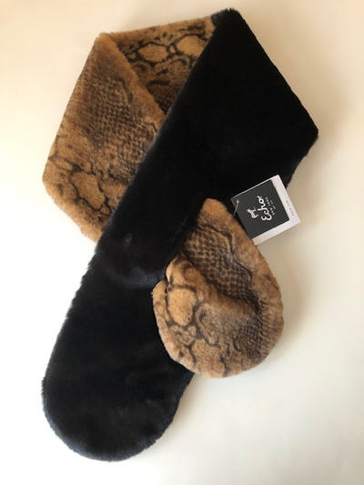 New and never worn, and still has it's tags. This will add immediate style (not to mention warmth) t...