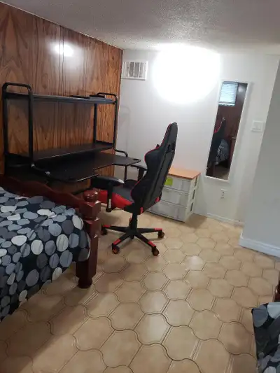 Furnished Rooms available Bed mattress, desk chair, full length mirror drawers and closet room 1 - L...