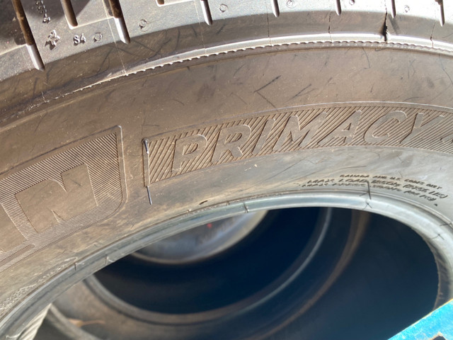 Four nearly new Michelin Primacy 275/65R18 tires in Tires & Rims in Penticton - Image 3