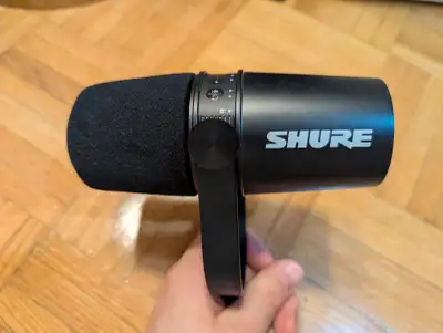 Shure MV7, View more