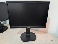 22' Philips monitors ,The cables are included, Free delivery