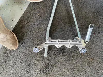 Window viper arms for Audi Q7 Brand new.