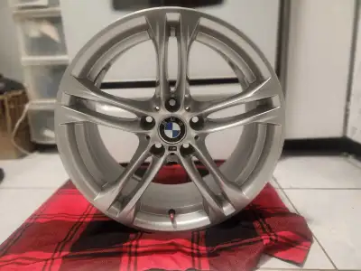 OEM BMW 18” M Sport Wheels – Style 397 Set of 4 genuine BMW alloy rims. Size: 18x8 ET34 Bolt pattern...