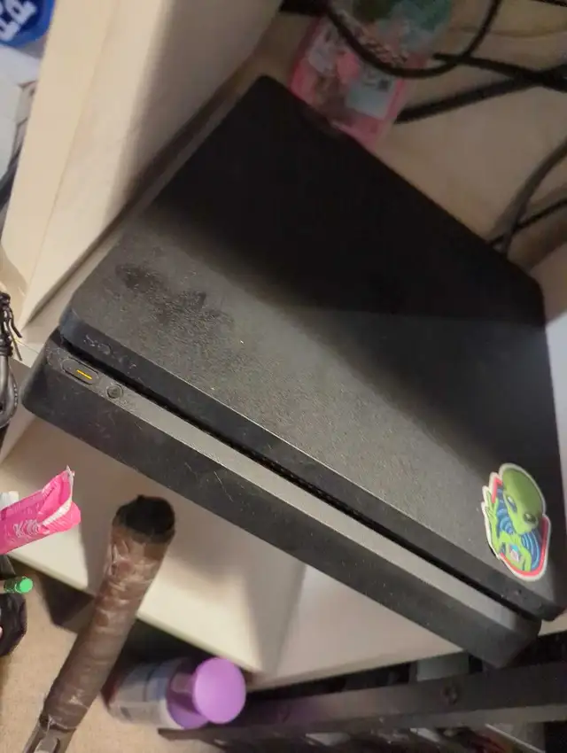 PS4 Slim for sale or trade  in Sony Playstation 4 in Peterborough - Image 2