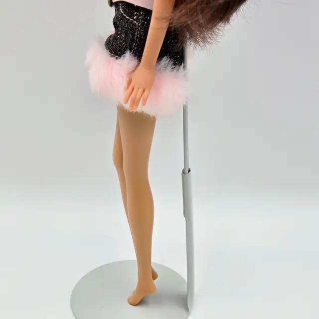 Barbie Fashion Fever Animal Print Drew Doll 2005 Mattel J5975 Fr in Arts & Collectibles in Strathcona County - Image 8