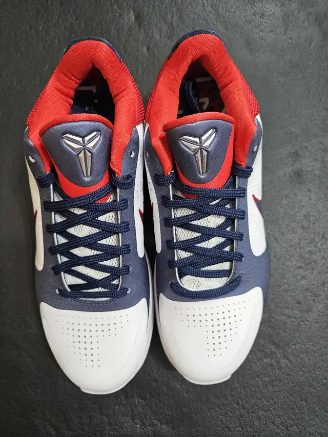 Kobe 5 USA in Men's Shoes in Mississauga / Peel Region - Image 3