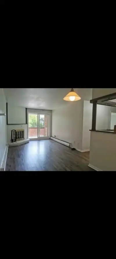 4.5 Condo, DDO, Heat Hydro included in rent 4168769400