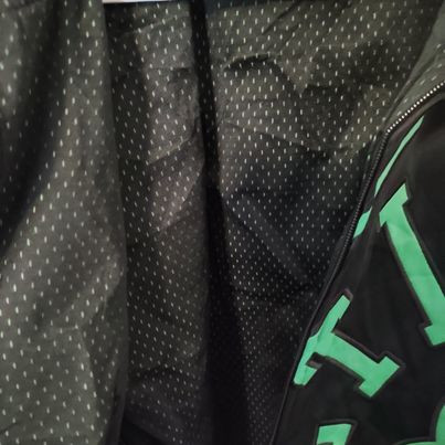 Brand New Boston Celtics Track suit Jacket, NBA licenced gear. in Men's in Moncton - Image 3