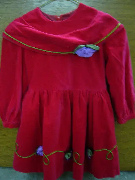 RED CHRISTMAS CHILD’S DRESS in Kids & Youth in Dartmouth - Image 3