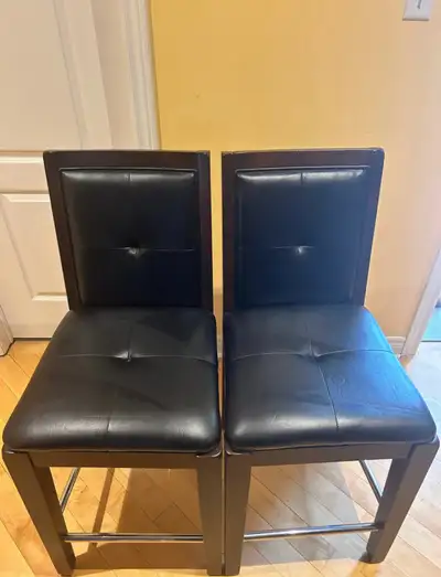 Leather Chair Set
