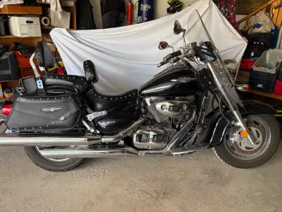 2005 Suzuki Boulevard C90T. 1500cc Engine. Great cruiser. Original owner. Serviced regularly. Low Km...