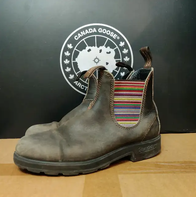 Blundstone 500 Boot Brown Rainbow⎮ Womens 8 US in Women's - Shoes in City of Toronto - Image 3