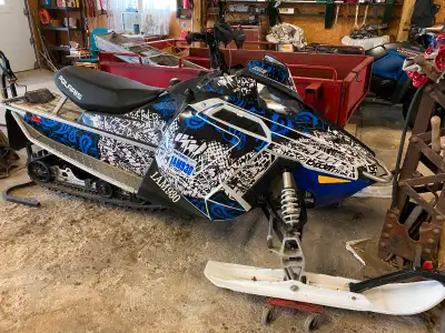 FOR SALE 2017 Polaris Indy Sport SP 600 in excellent condition One owner ECD Customs wrap (polaris b...