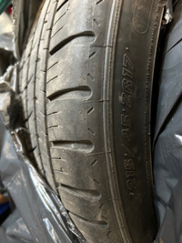 Michelin summer tire 215/45/R17 (3 tire ava