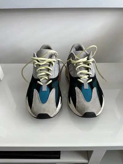 Size 11US rarely worn in excellent condition Kanye West introduced the adidas Yeezy Boost 700 "Wave...
