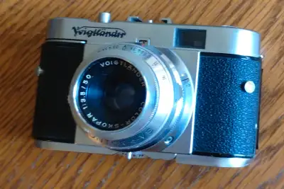 VOIGHTLANDER VINTAGE CAMERA (70 yrs old), View more