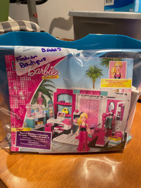 Mega Blocks Barbie Fashion Boutique 